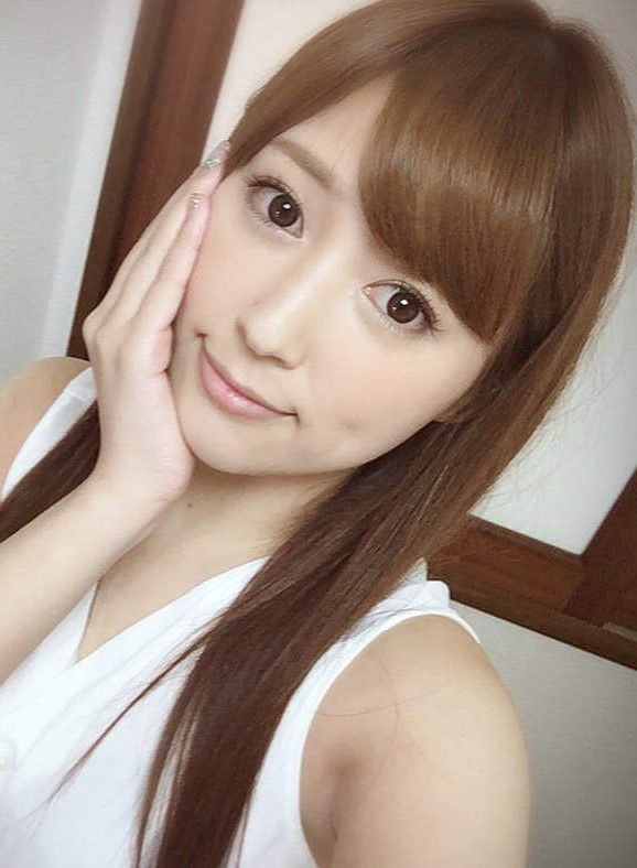 愛音麻里亞