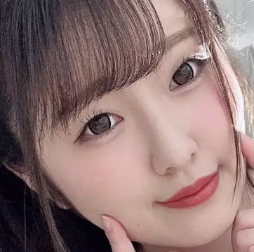 生日:2000年3月30日25嵗
星座:白羊座
身長:150cm
三圍:胸 80 腰 61 臀 89
罩杯:B
特徵:天然 嬌小身材 矮小 美人 美少女 肉嘟嘟 膚白 臉大 貧乳 鄰家女 長相溫柔 長相甜美
