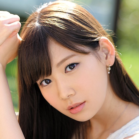 明里つむぎ