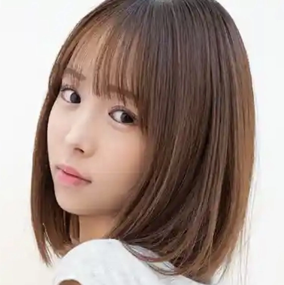 生日:2003年8月31日
星座:處女座
身長:161cm
三圍:胸 86 腰 58 臀 88
罩杯:F
特徵:美人 美乳 美腳 膚白 大乳房 大眼睛 天然美少女 長相清純 長相可愛 長相甜美萌妹子 別致 顔值 嬌小身材 娃娃臉 蘿莉 呆萌 二次元