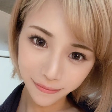 冰堂梨梨愛